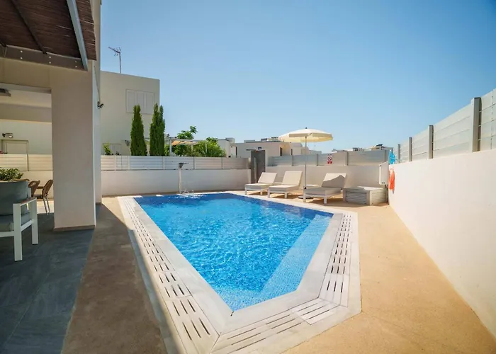 빌라 Geo Panoramic Konnos - Pool, Game Room, Gym