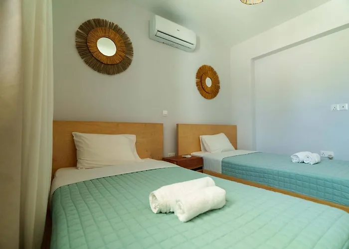 Geo Panoramic Konnos - Pool, Game Room, Gym *