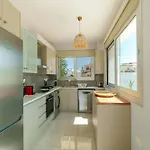 Geo Panoramic Konnos - Pool, Game Room, Gym *