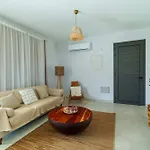 Geo Panoramic Konnos - Pool, Game Room, Gym Villa *