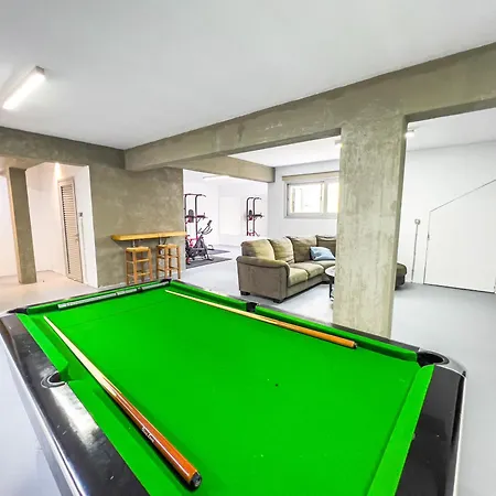 Geo Panoramic Konnos - Pool, Game Room, Gym *