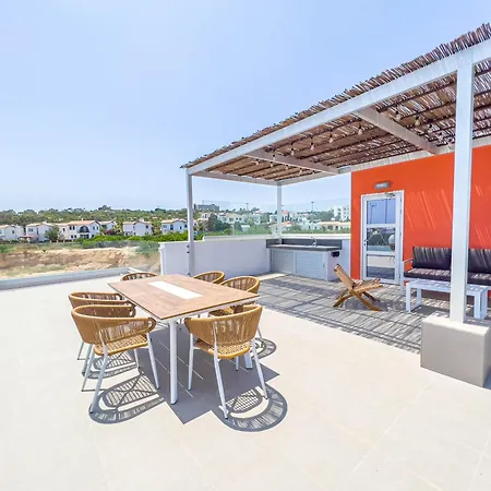 Geo Panoramic Konnos - Pool, Game Room, Gym