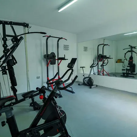 Geo Panoramic Konnos - Pool, Game Room, Gym بروتاراس