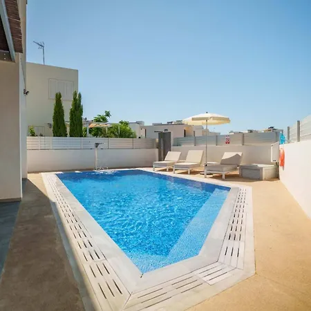 别墅 Geo Panoramic Konnos - Pool, Game Room, Gym