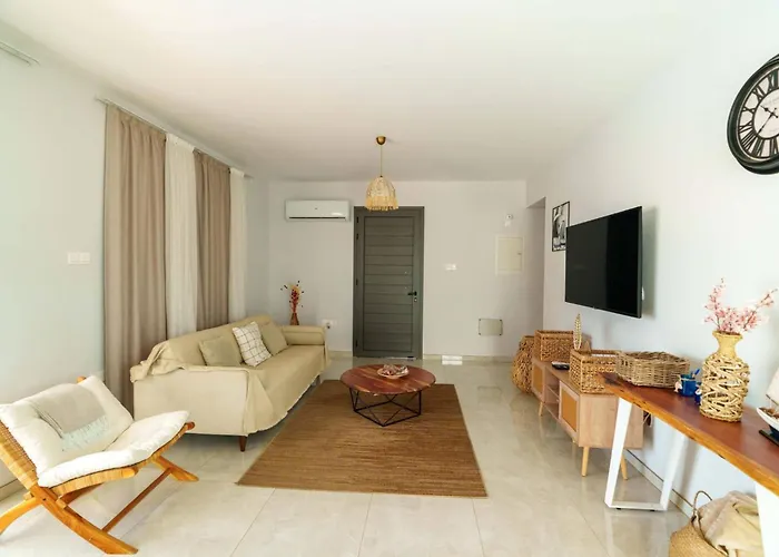 Geo Panoramic Konnos - Pool, Game Room, Gym Villa Protaras