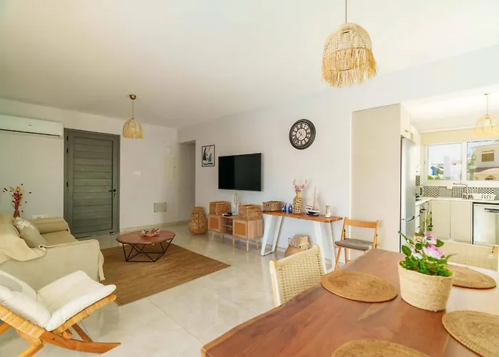 Geo Panoramic Konnos - Pool, Game Room, Gym * Protaras