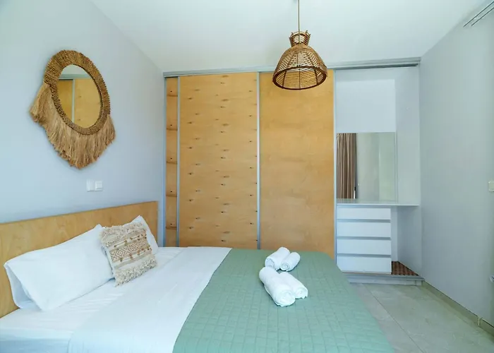 Villa Geo Panoramic Konnos - Pool, Game Room, Gym *