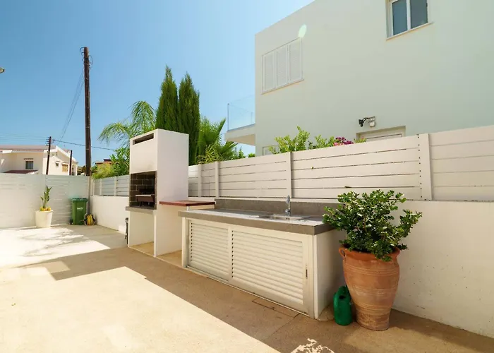 Geo Panoramic Konnos - Pool, Game Room, Gym Villa Protaras