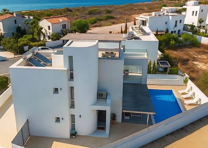 Villa Geo Panoramic Konnos - Pool, Game Room, Gym Protaras