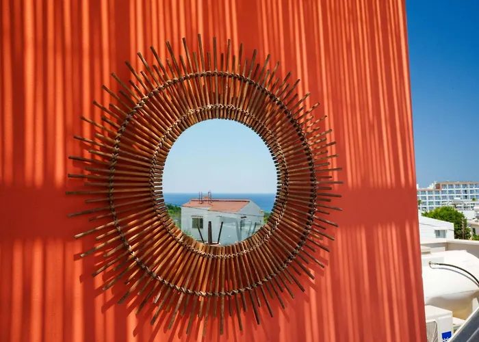 Geo Panoramic Konnos - Pool, Game Room, Gym *