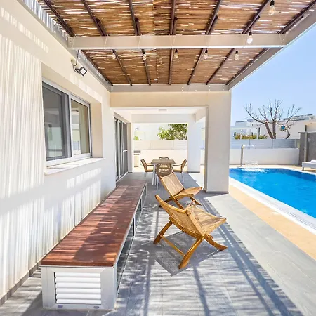 Villa Geo Panoramic Konnos - Pool, Game Room, Gym Protaras