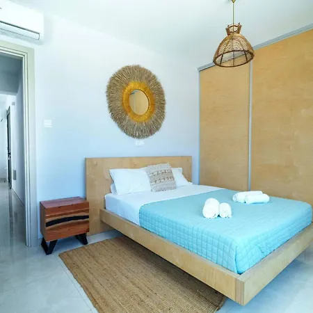 Geo Panoramic Konnos - Pool, Game Room, Gym فيلة